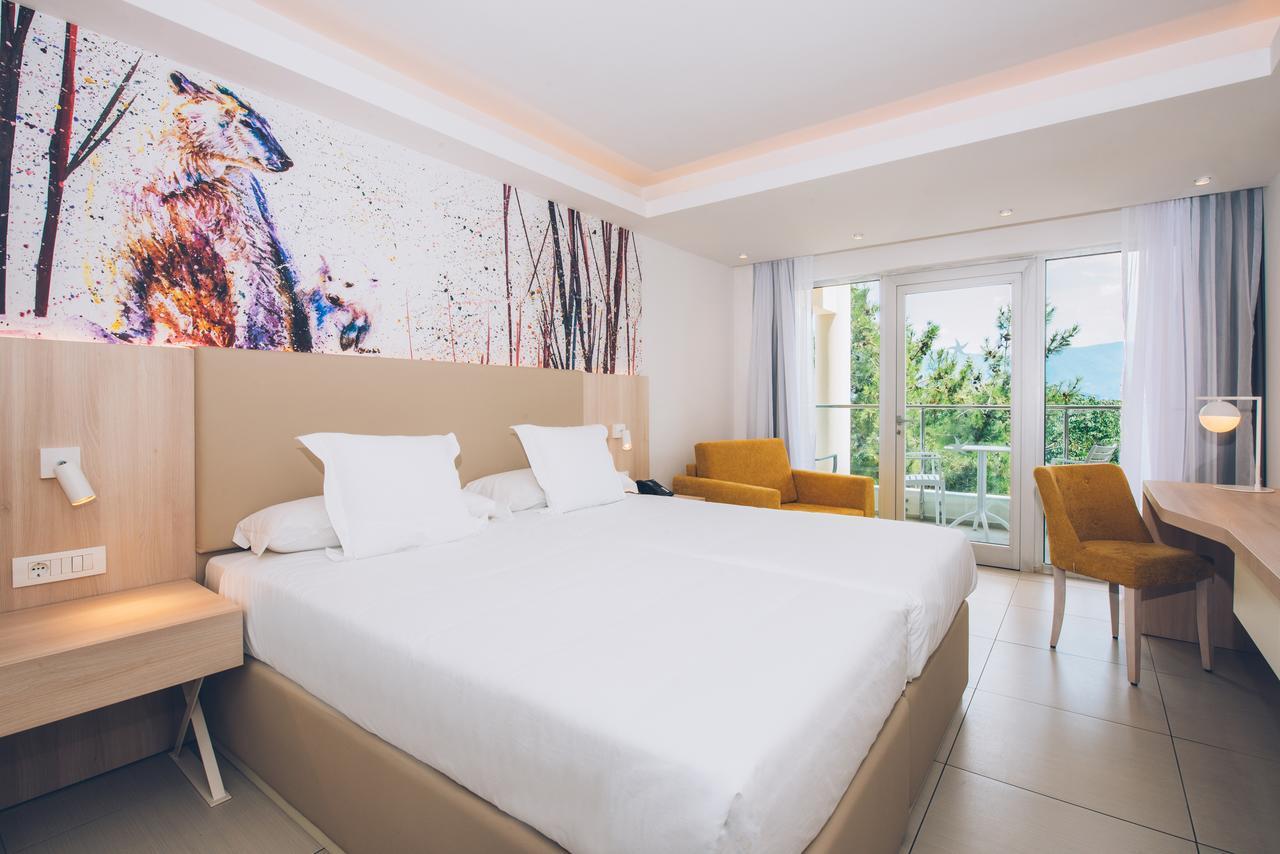Hotel Iberostar Waves 4*